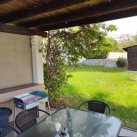 Villa Sea View Maisonette, 200m From Trikorfo *